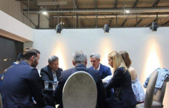 远赴意大利起头了第二次创业